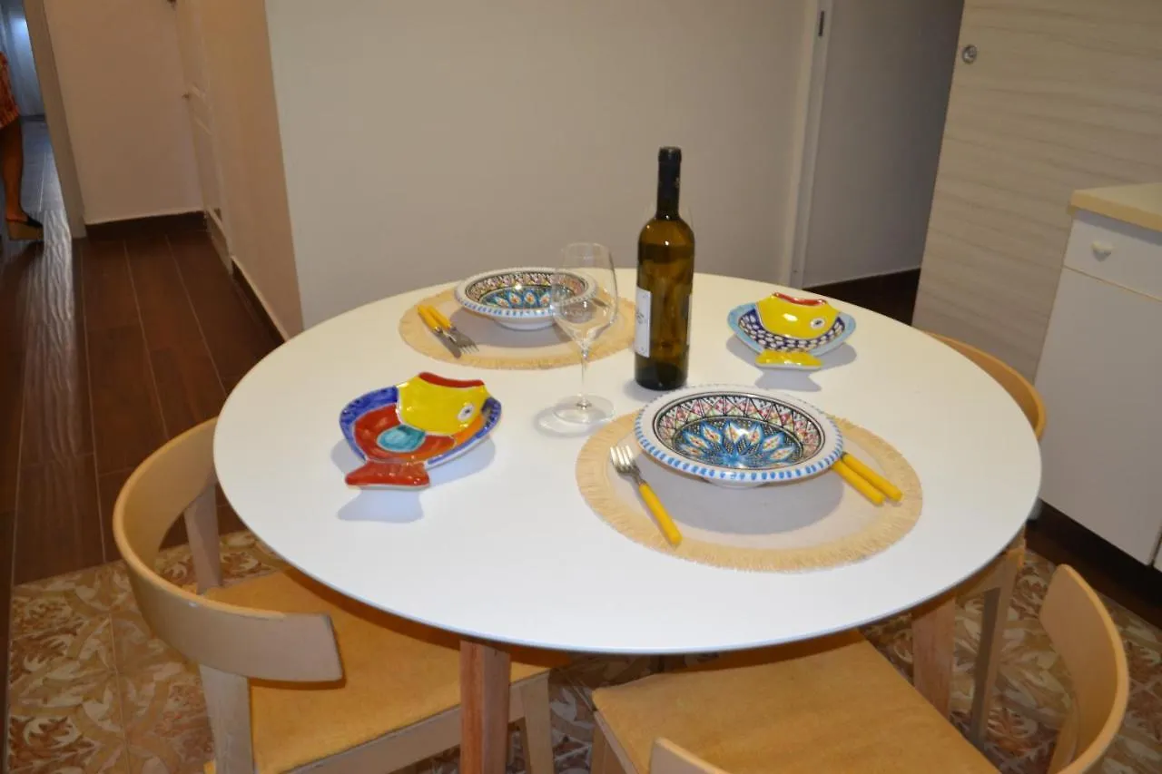 Apartament Xxx Gennaio 40 Trapani